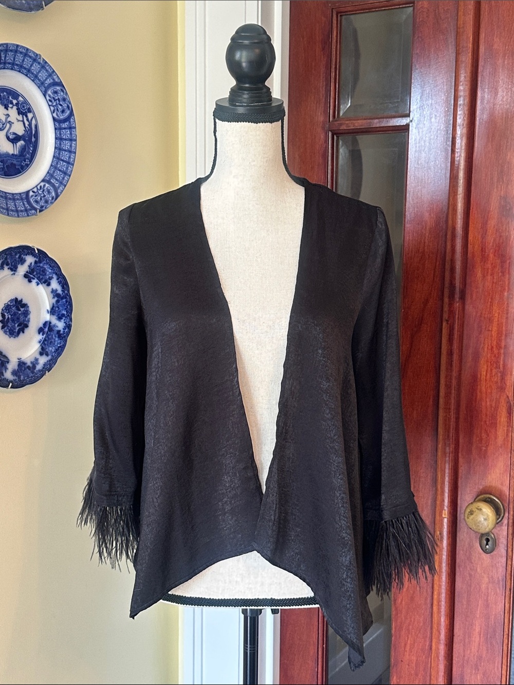 W5 | Chic Black Silk-Feel Open Cardigan Blazer w/Feather Trim Sleeves, Size S/M